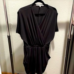 Flattering LBD w/pockets